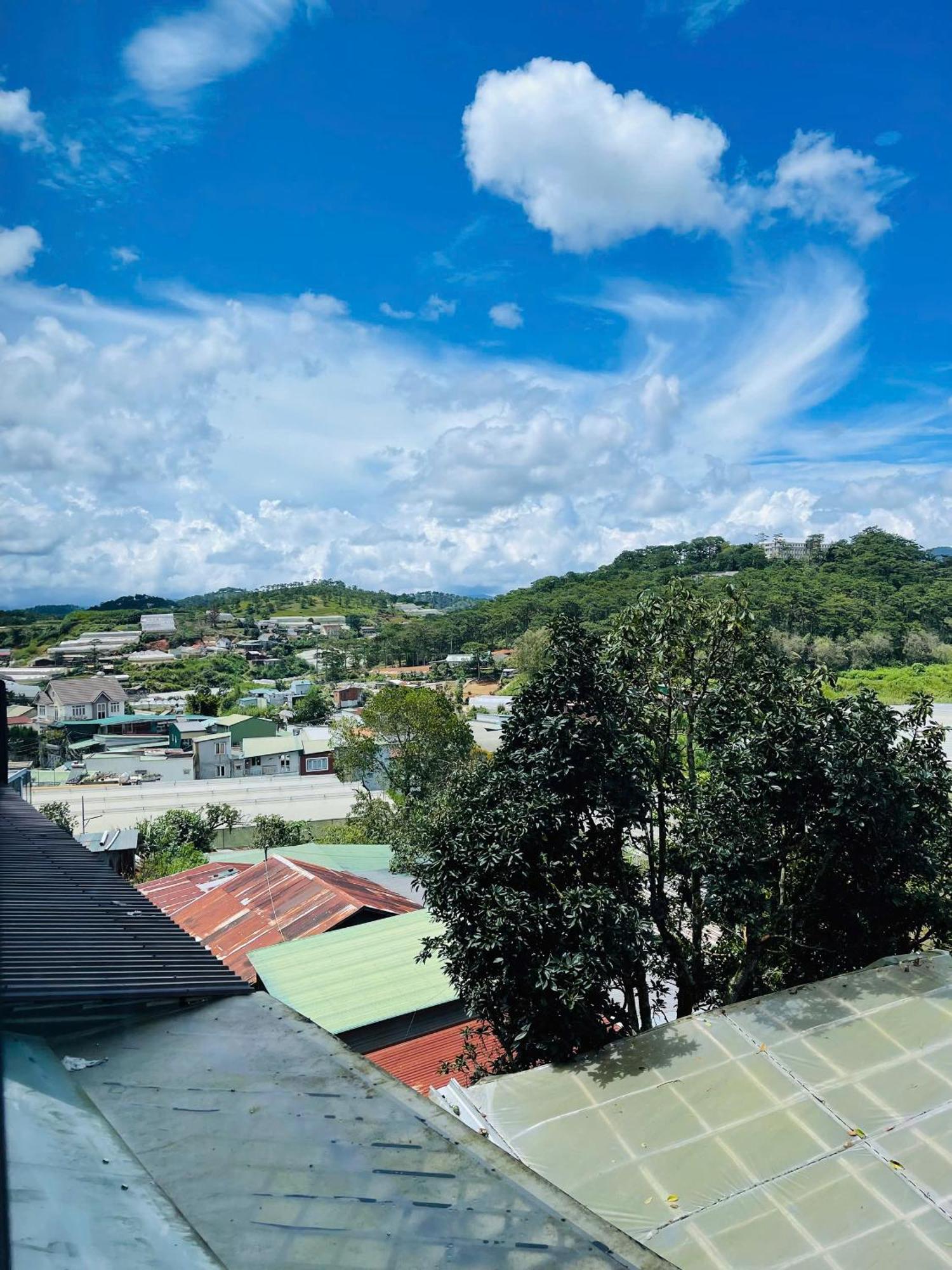 Mer Homestay Dalat Exteriör bild